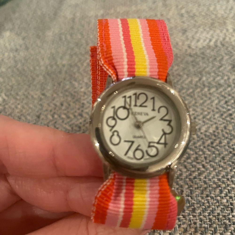 Ribbon watch for girls